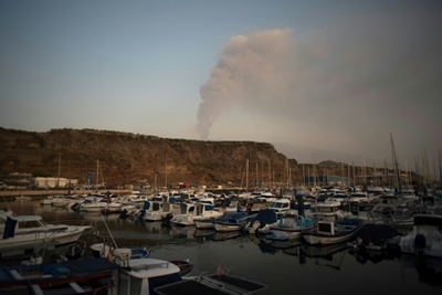 Volcano evacuees face huge reconstruction challenges