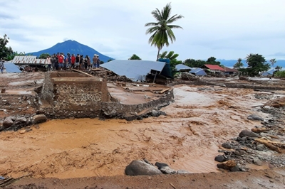 Indonesia readies hospital ships for cyclone survivors
