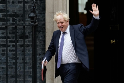 UK under fire as Brexit trade talks resume with EU