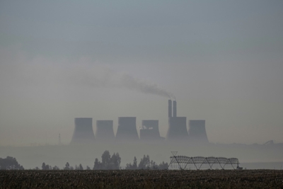 Coal dust and smog plague lives on South Africa's Highveld