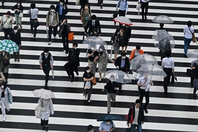 Japan jobless rate up, available jobs in worst plunge since 1974