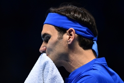 Federer crashes to Nishikori in ATP Finals opener