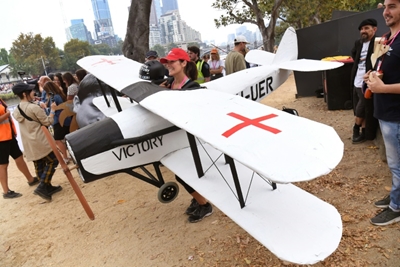 Quirky Australia flying contest makes big splash with DIY devices