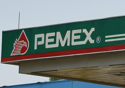 Mexico's Pemex returns to profit despite low oil price