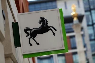 Britain's Lloyds bank freezes 8,000 offshore accounts