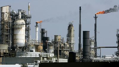 US crude falls below $15 a barrel as virus throttles demand