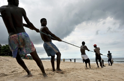 Sierra Leone bans industrial fishing for a month