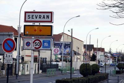 175km from sea, poor Paris suburb bids to host Olympic surfing