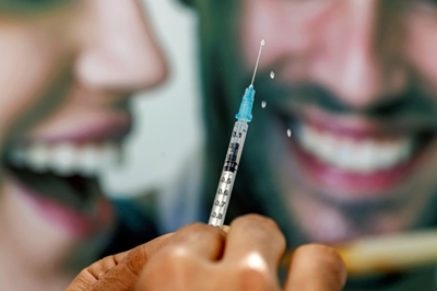 Australia approves Pfizer vaccine for rollout in February