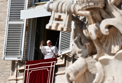 Pope to celebrate Christmas without congregation: report