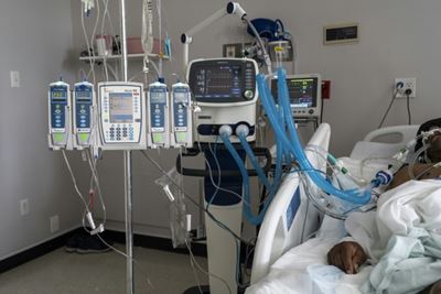 'Breakthrough' treatment slashes virus death risk: study