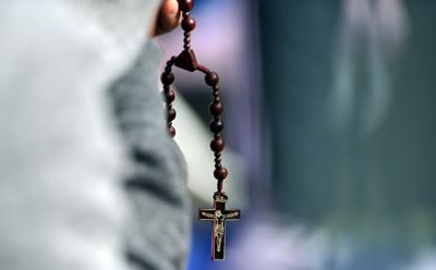Pope says on side of victims of US 'predator' priests