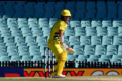 New Zealand spinners restrict Australia at empty Sydney stadium