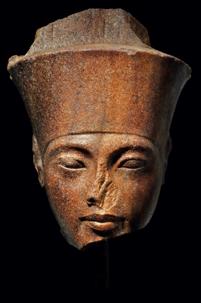Tutankhamun sculpture's London auction sparks Egyptian outcry