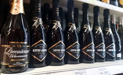 French champagne houses cry foul over Russian label rule