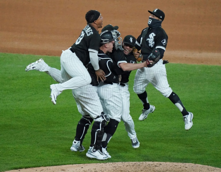 Carlos Rodon throws 20th no-hitter in White Sox history; blanks Indians 8-0