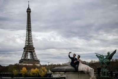 Eiffel Tower, shops, to close as fears of French protest violence mount