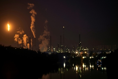 Oil industry under pressure to respond to climate change