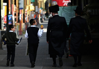 Orthodox Jewish synagogue fined over secret pandemic wedding