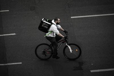 Uber ends Eats delivery in seven markets in strategic pullback