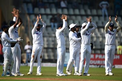 India thrash top-ranked New Zealand to clinch Test series
