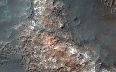Lake of liquid water discovered on Mars
