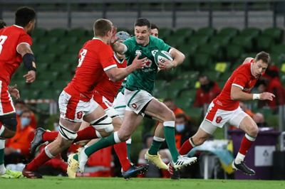 Irish icon Sexton draws strength from criticism to 'crack on' 