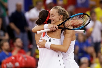 Former foes unite to lead France into Fed Cup final against Australia