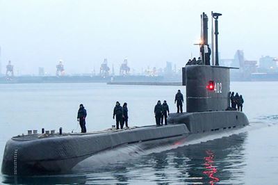 Indonesia navy searching for submarine with 53 aboard
