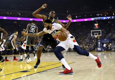 Lakers boost Davis offer as Pelicans get wish list: reports