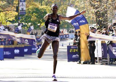 Kenyans Korir, Jepchirchir win New York Marathon titles