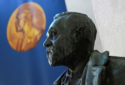 Economics Prize wraps up unusual Nobel season