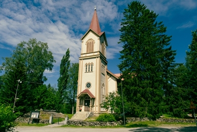 Rural Finland battles exodus of young women