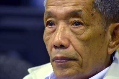 Head of Khmer Rouge torture prison dies aged 77 