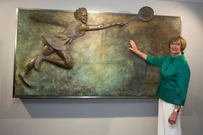 Tennis Australia agrees to honour Margaret Court, but slams her views