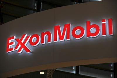 ExxonMobil faces major investor battle on climate stance