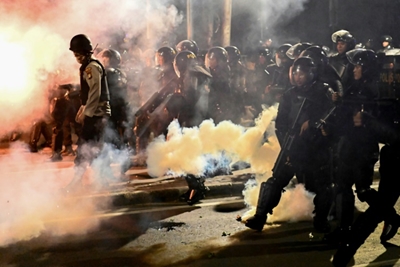 Indonesian capital tense after violent election clashes