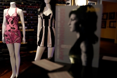 Amy Winehouse belongings expected to reach $2 mn at auction