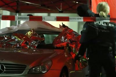 Huge manhunt after at least eight killed in Germany shootings 