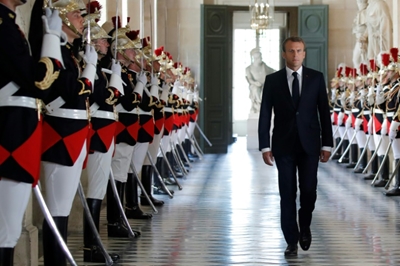 Macron expected to rebuff Johnson during Brexit talks in Paris 