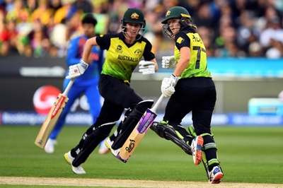 Australia smack 184 in women's T20 World Cup final