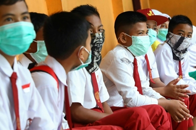 World currently 'not in a pandemic' of China virus: WHO
