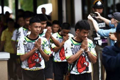 Thai cave boys describe 2-week ordeal