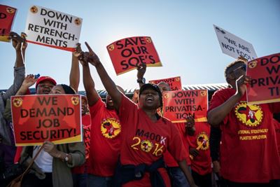 South African Airways hit by crippling strike 
