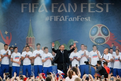 Russia players find solace in thousands of World Cup fans