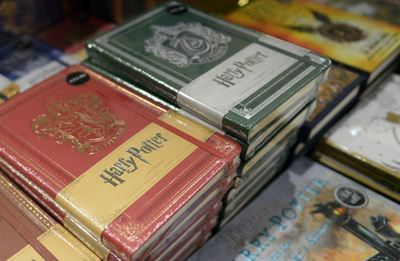 Catholic school priest bans 'Harry Potter' books on exorcist advice