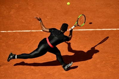 Serena keeps 'Black Panther' catsuit despite questions