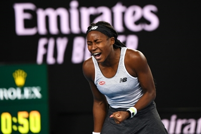 Gauff, 15, stuns Venus in Australian Open first round 