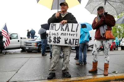Tired of blue state life, rural Oregon voters eye new border