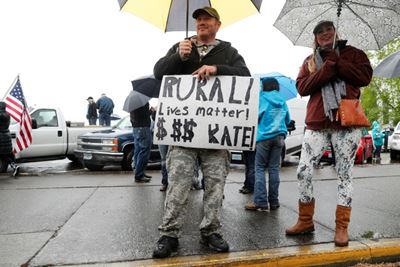 Tired of blue state life, rural Oregon voters eye new border